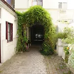 Apartment De Sevres - 2 Adults