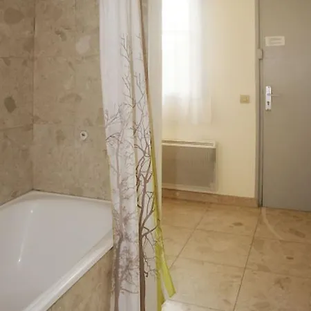 De Sevres - 2 Adults Apartment Paris